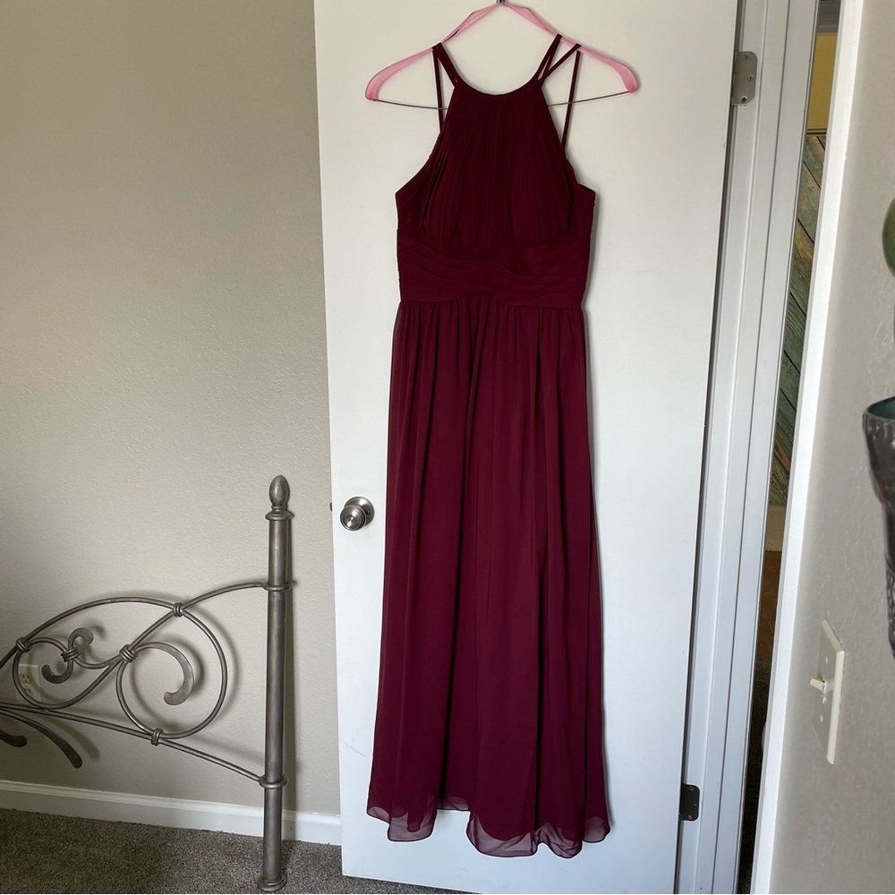 Chic Burgundy Maxi Dress